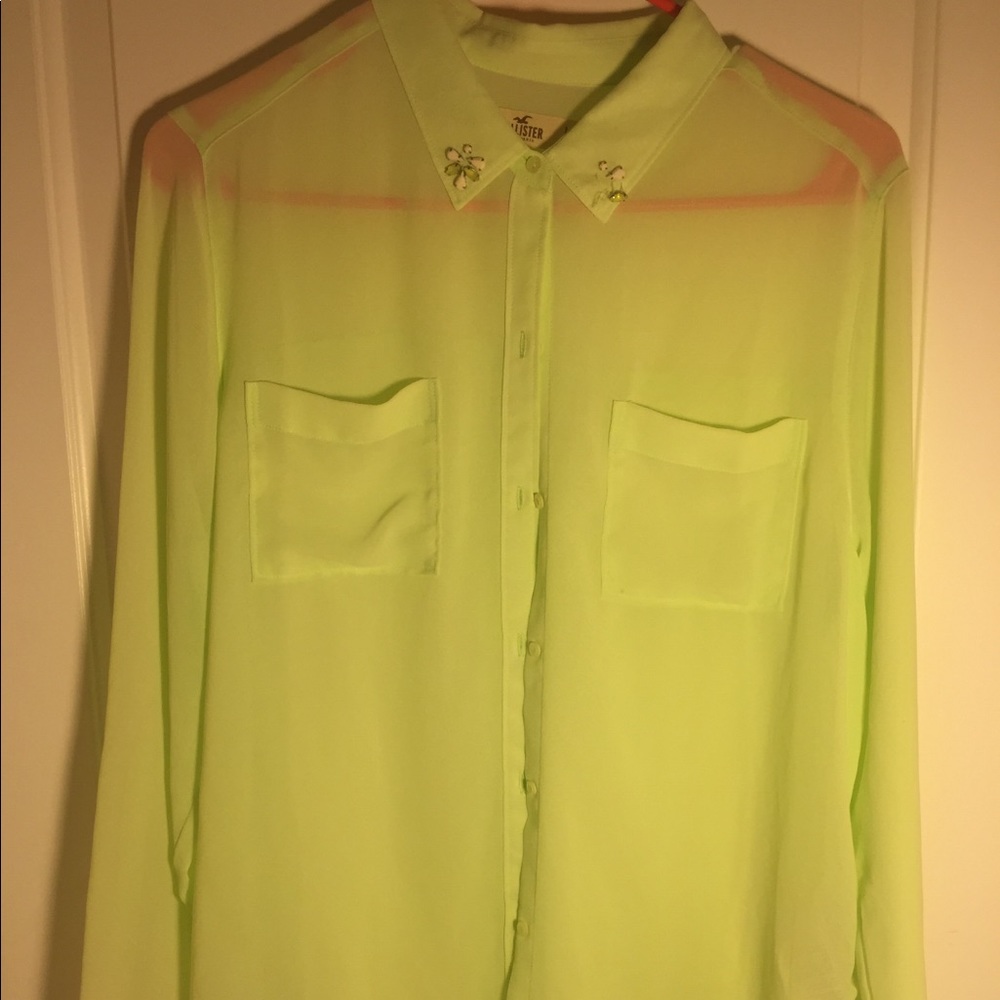 Spring green top